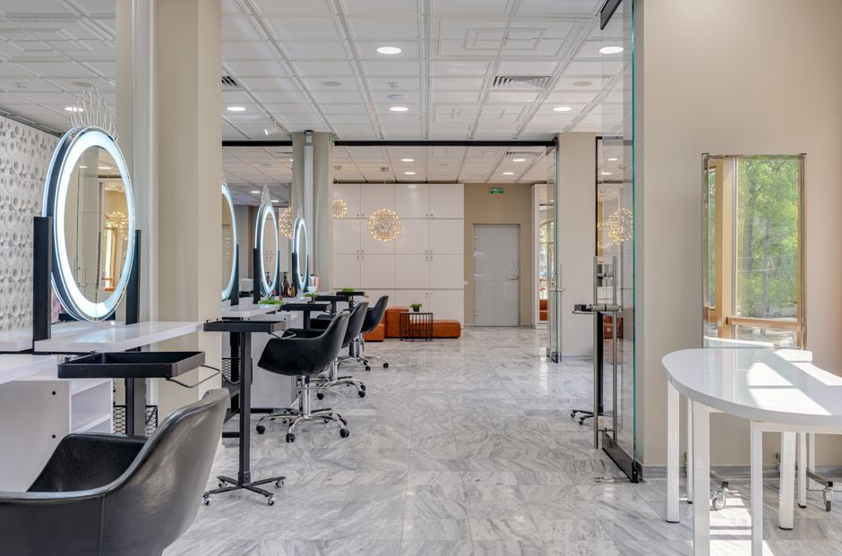 Interior elegant Salon Sophia Beauty Bucuresti